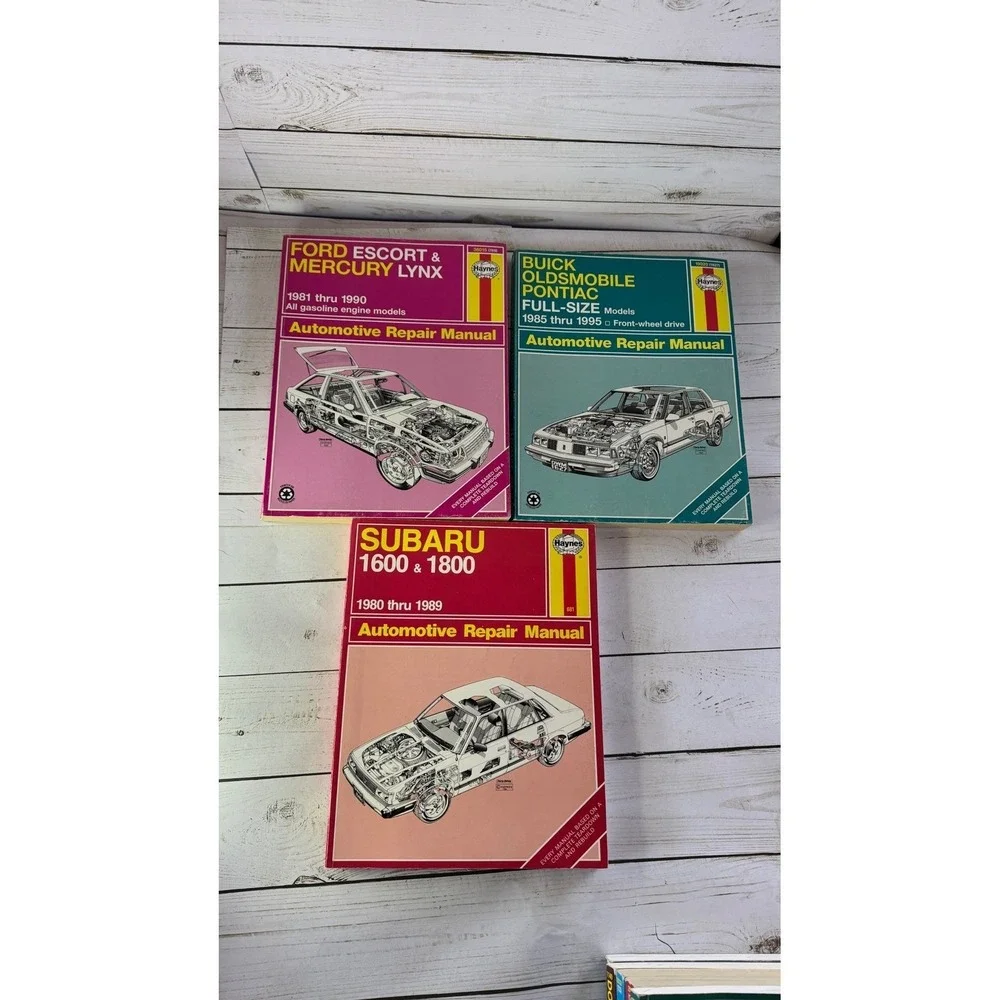 Lot 8 Haynes Auto Repair Manuals Honda Dodge Subaru GM Ford Chrysler
